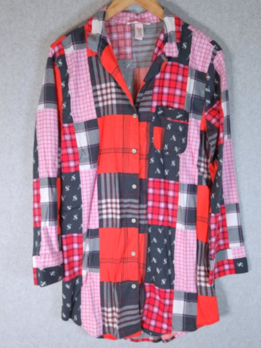 Victoria's Secret Dreamer Patchwork Flannel Sleep Shirt Women's Size Small - Picture 2 of 7